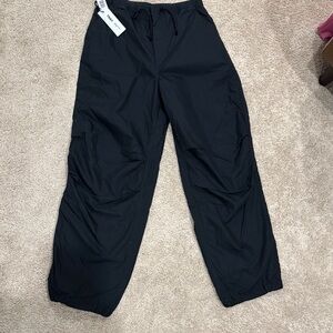 Aritzia black parachute pants